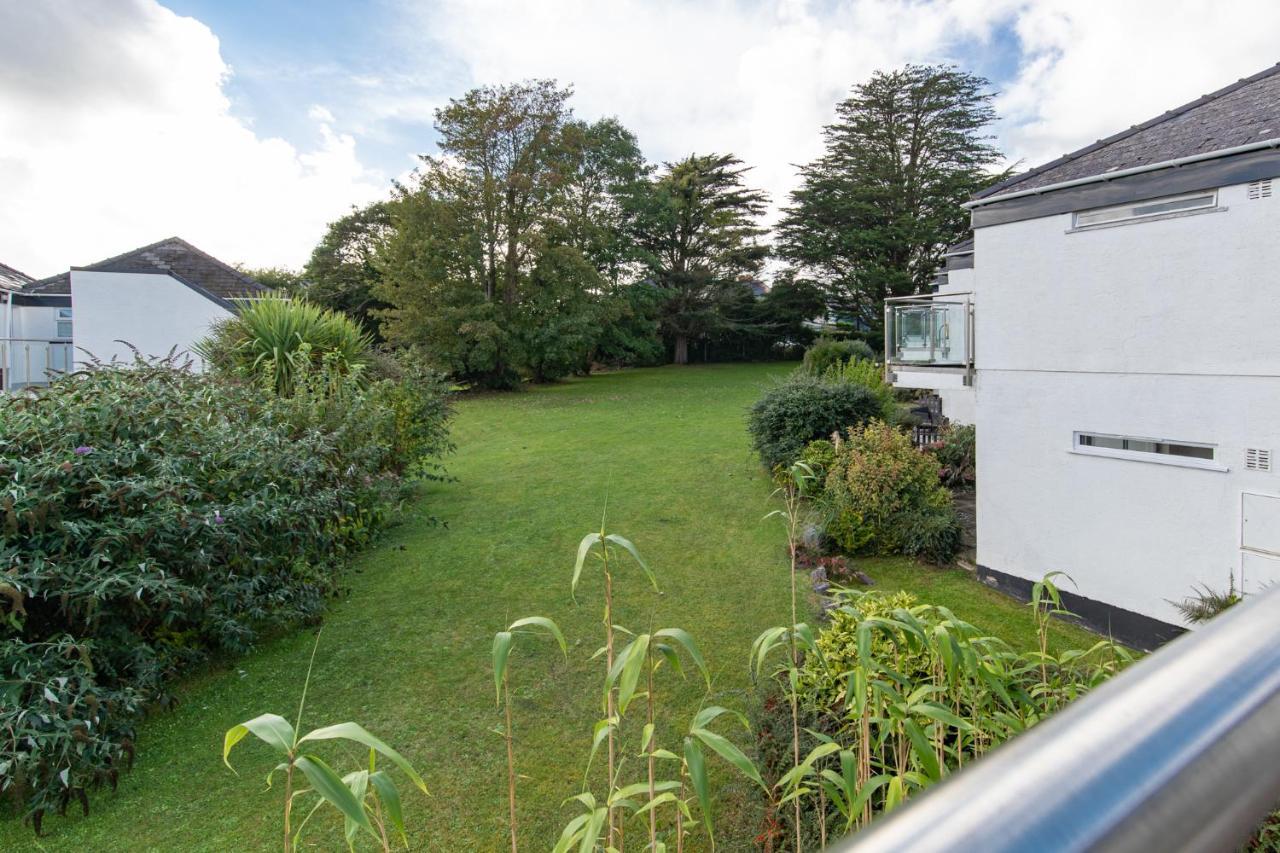 25 Coedrath Park - Sea Views From Balcony, Short Walk To Beach, Parking Saundersfoot Buitenkant foto