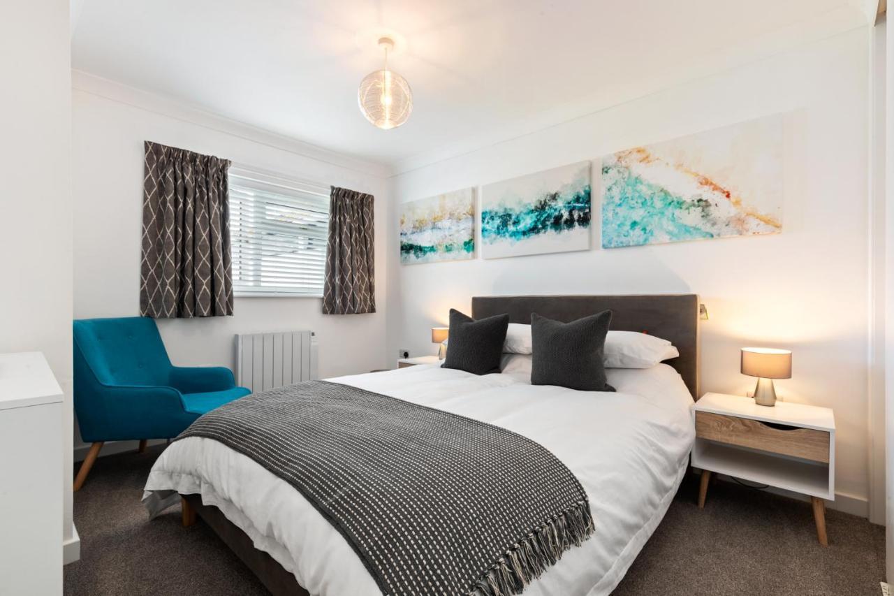 25 Coedrath Park - Sea Views From Balcony, Short Walk To Beach, Parking Saundersfoot Buitenkant foto